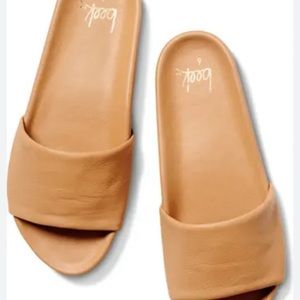 Beek- GelatoLeather Slide Sandal
HONEY- NWOT Size 10